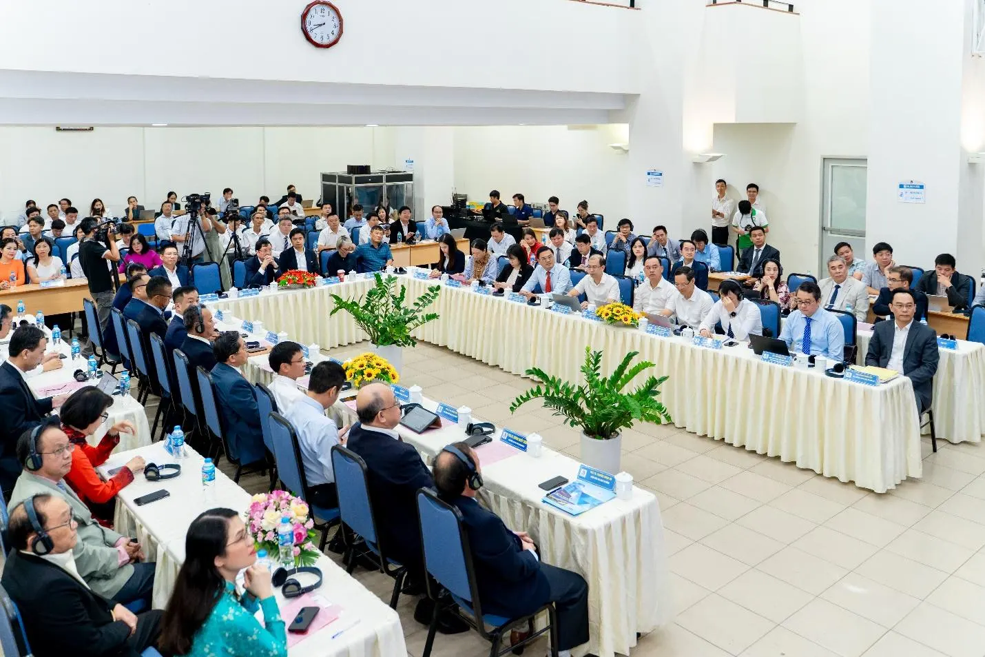 Diễn đàn hợp tác đại học – doanh nghiệp quy tụ hơn 120 lãnh đạo và 50 doanh nghiệp công nghệ cao